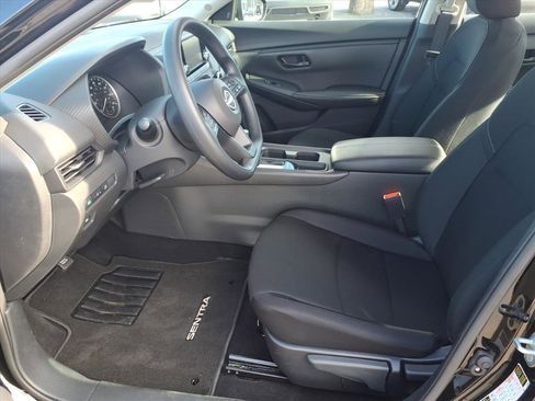 Certified 2025 Nissan Sentra S image 7