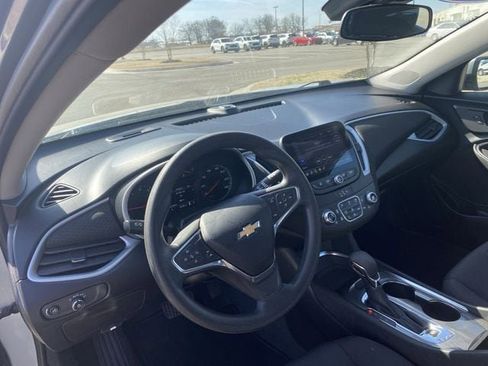 Used 2023 Chevrolet Malibu LT image 10