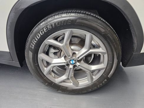 Certified 2024 BMW X3 sDrive30i w/ Premium Package RWD image 17