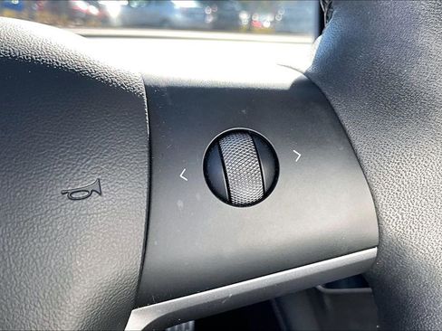 Used 2021 Tesla Model 3 Performance image 11