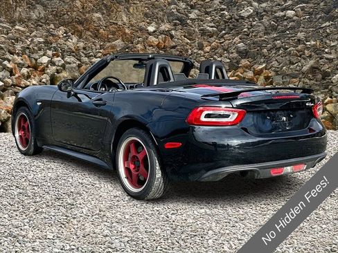 Used 2018 FIAT 124 Spider Classica RWD image 11