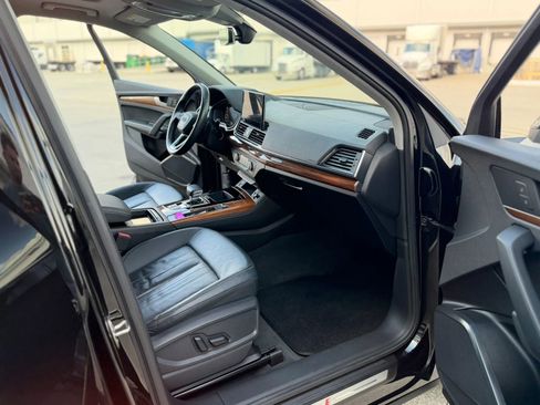 Used 2022 Audi Q5 2.0T Premium Plus AWD/4WD image 24