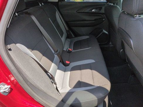 Used 2025 Chevrolet TrailBlazer LT AWD/4WD image 31