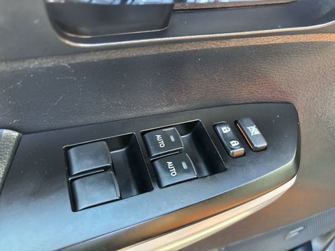 Used 2019 Toyota Tundra 1794 Edition AWD/4WD image 10