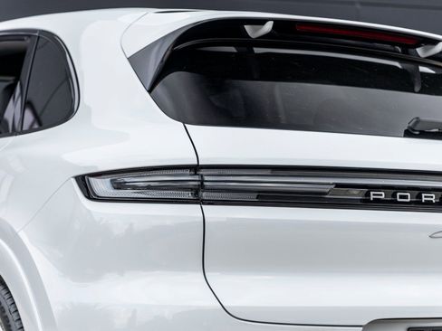 New 2026 Porsche Cayenne AWD/4WD image 13