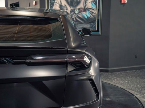 Used 2019 Lamborghini Urus AWD/4WD image 29