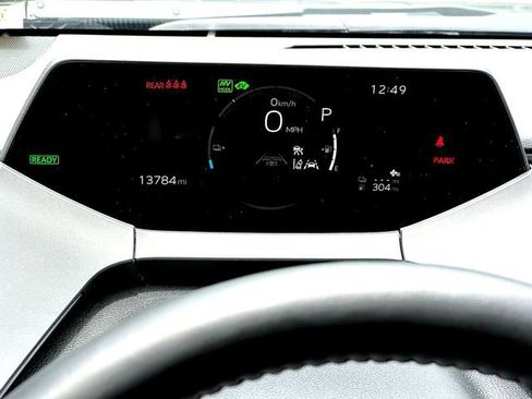 Used 2025 Toyota Prius Plug-In Hybrid FWD image 24