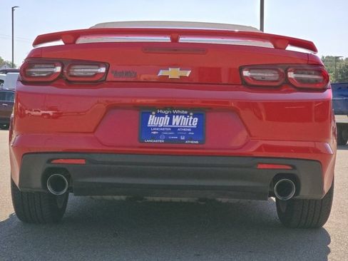 Used 2023 Chevrolet Camaro LT RWD image 17