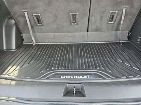 Used 2021 Chevrolet Traverse LS FWD image 31