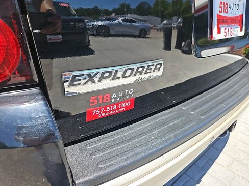 Used 2006 Ford Explorer Eddie Bauer image 8