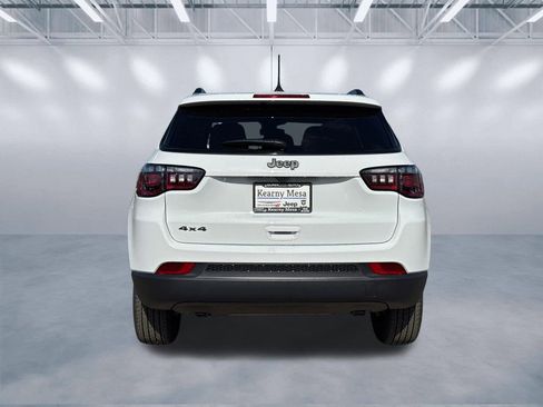 New 2026 Jeep Compass Latitude image 5
