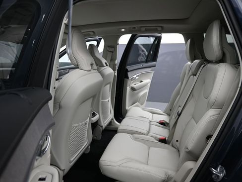 New 2026 Volvo XC90 B6 Ultra image 21