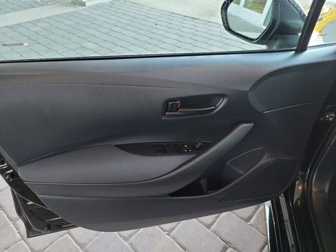 Certified 2025 Toyota Corolla LE image 10