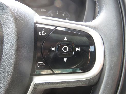 Used 2018 Volvo XC60 T5 Inscription w/ Convenience Package AWD/4WD image 23
