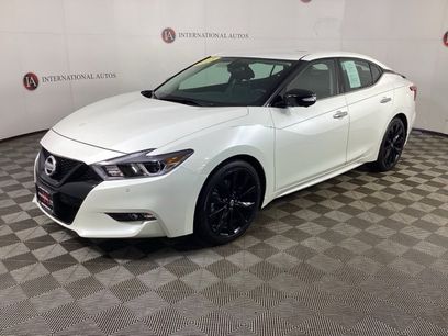 Used 2018 Nissan Maxima SR w/ Midnight Edition