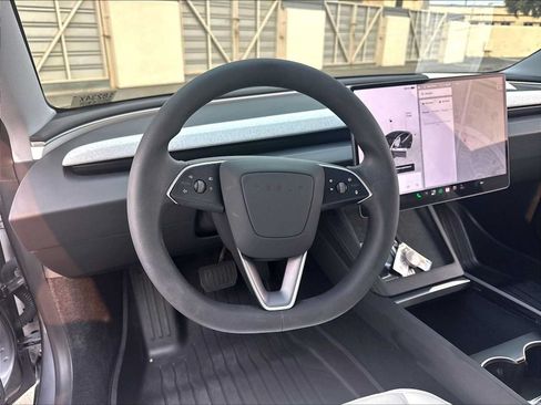 Used 2025 Tesla Model 3 Long Range RWD image 15