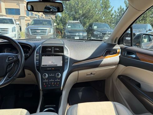 Used 2017 Lincoln MKC Select w/ Select Plus Package image 25