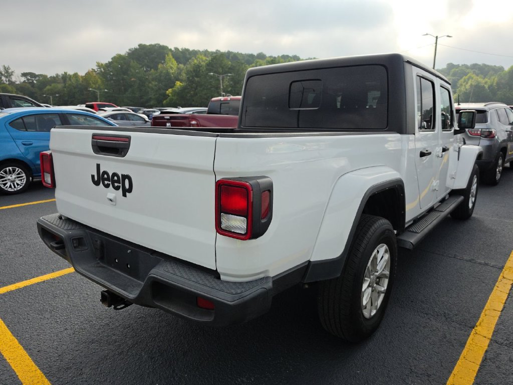 Used 2023 Jeep Gladiator Sport AWD/4WD image 2