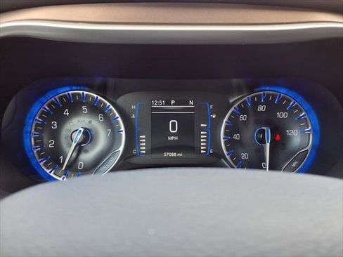 Certified 2024 Chrysler Voyager LX image 16