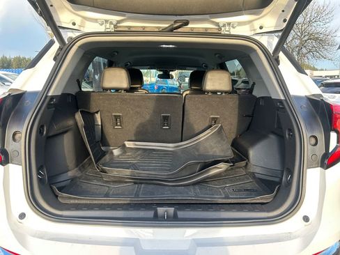 Used 2021 GMC Terrain SLT image 24