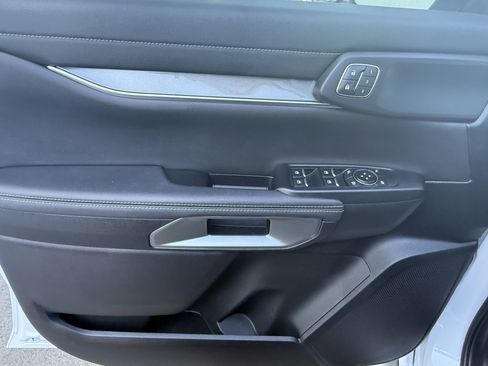 Used 2024 Ford Ranger Lariat w/ Advanced Towing Package image 18