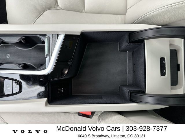 Certified 2024 Volvo XC60 T8 Plus w/ Protection Package Premier AWD/4WD image 21