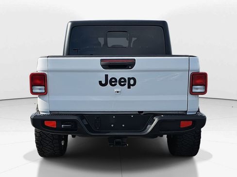 Used 2022 Jeep Gladiator Sport image 6