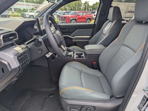 New 2026 Toyota 4Runner Trailhunter AWD/4WD image 7
