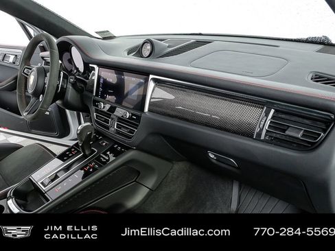 Used 2023 Porsche Macan GTS image 26