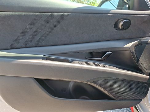 Used 2025 Hyundai Elantra N FWD image 12