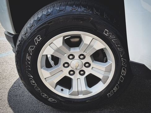 Used 2018 Chevrolet Silverado 1500 LT w/ All Star Edition AWD/4WD image 20