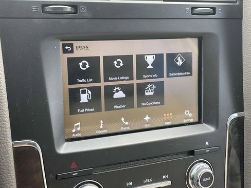 Used 2017 Lincoln Navigator Select image 24