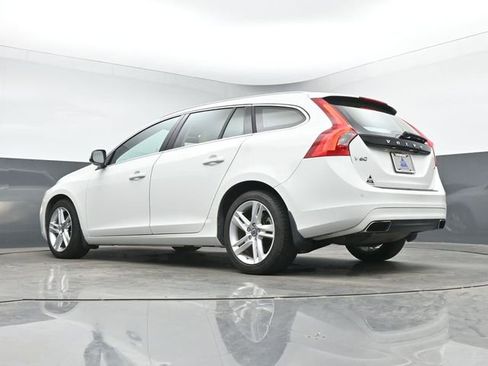 Used 2015 Volvo V60 T5 Premier Plus FWD image 18
