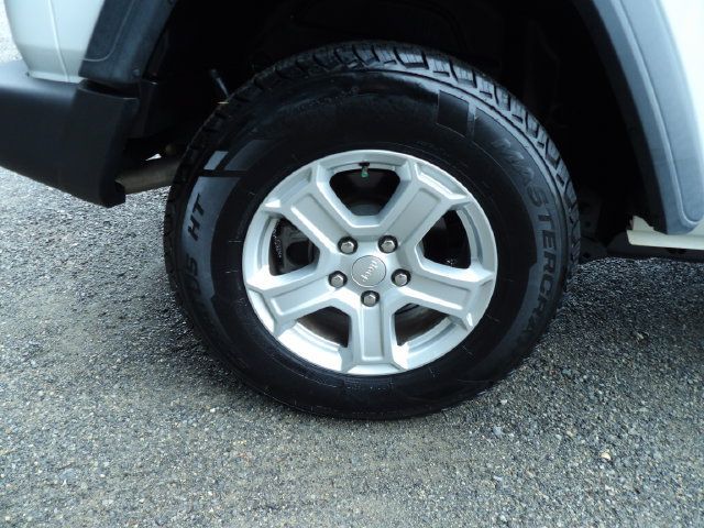 Used 2021 Jeep Wrangler Sport AWD/4WD image 9
