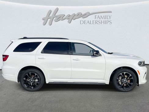 Used 2024 Dodge Durango GT image 2