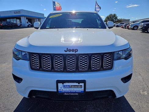 Used 2020 Jeep Grand Cherokee Altitude image 12