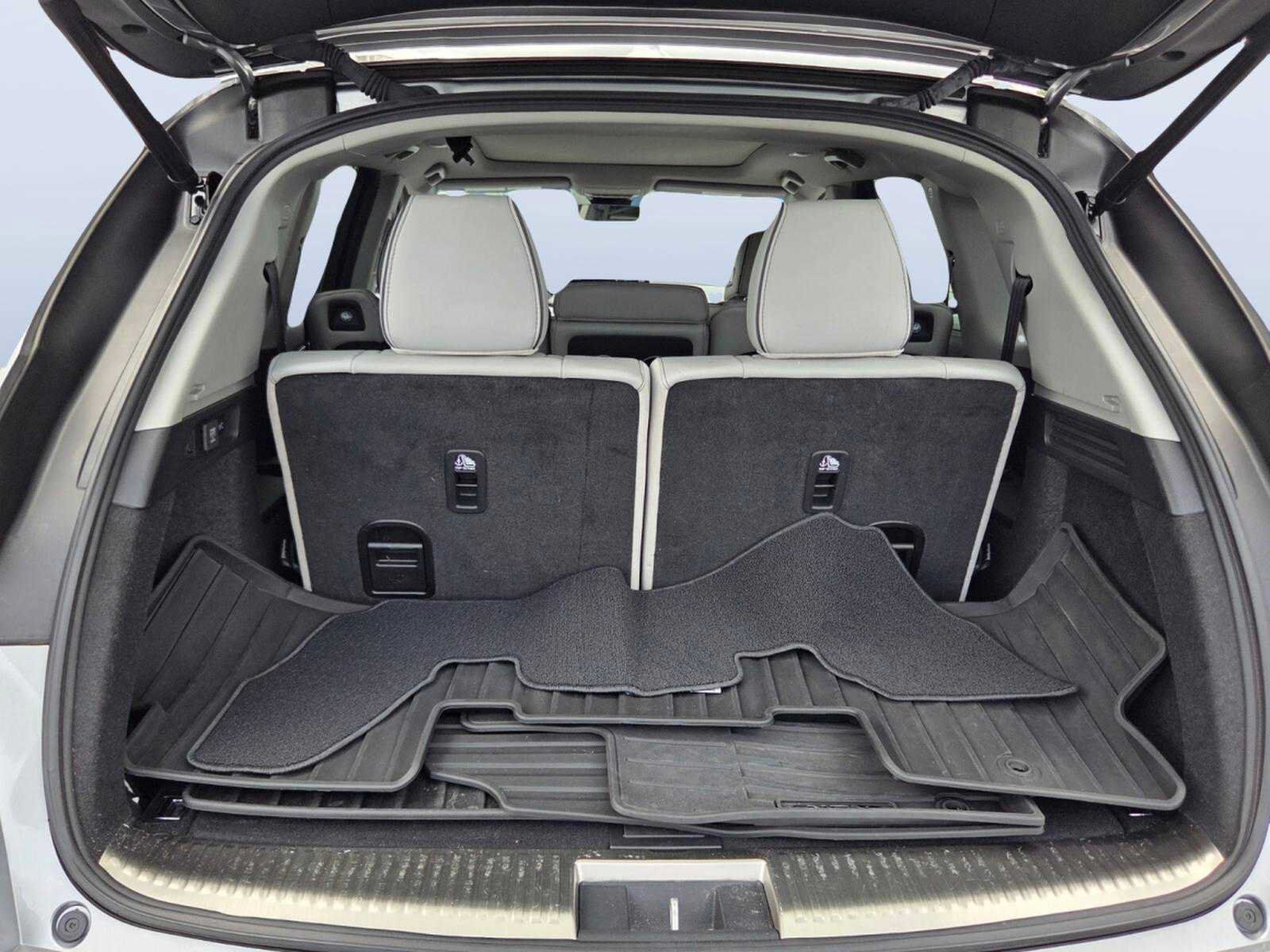 Used 2024 Acura MDX w/ Advance Package AWD/4WD image 14