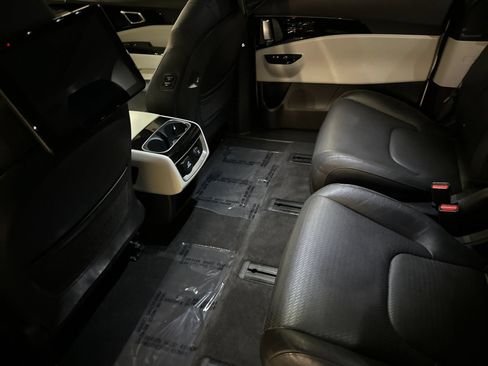 Certified 2023 Kia Carnival SX Prestige FWD image 16