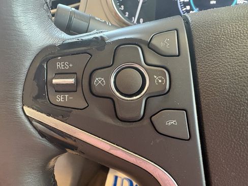 Used 2014 Buick LaCrosse Leather FWD image 13