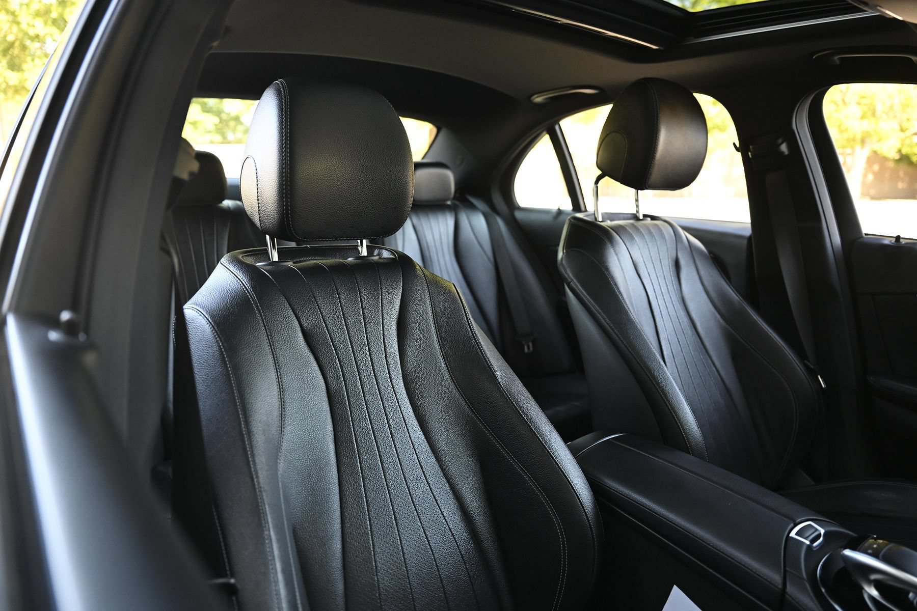 Used 2017 Mercedes-Benz E 300 image 26