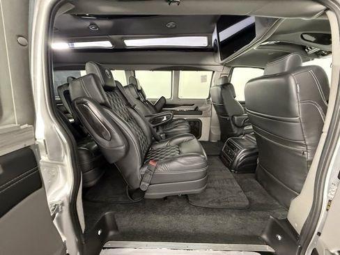 New 2024 Chevrolet Express 2500 Extended image 36