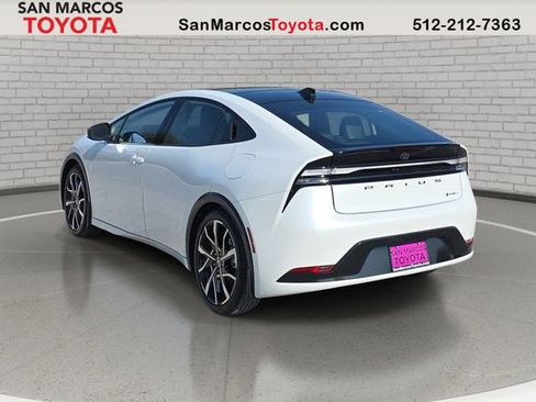 New 2026 Toyota Prius Plug-In Hybrid FWD image 7