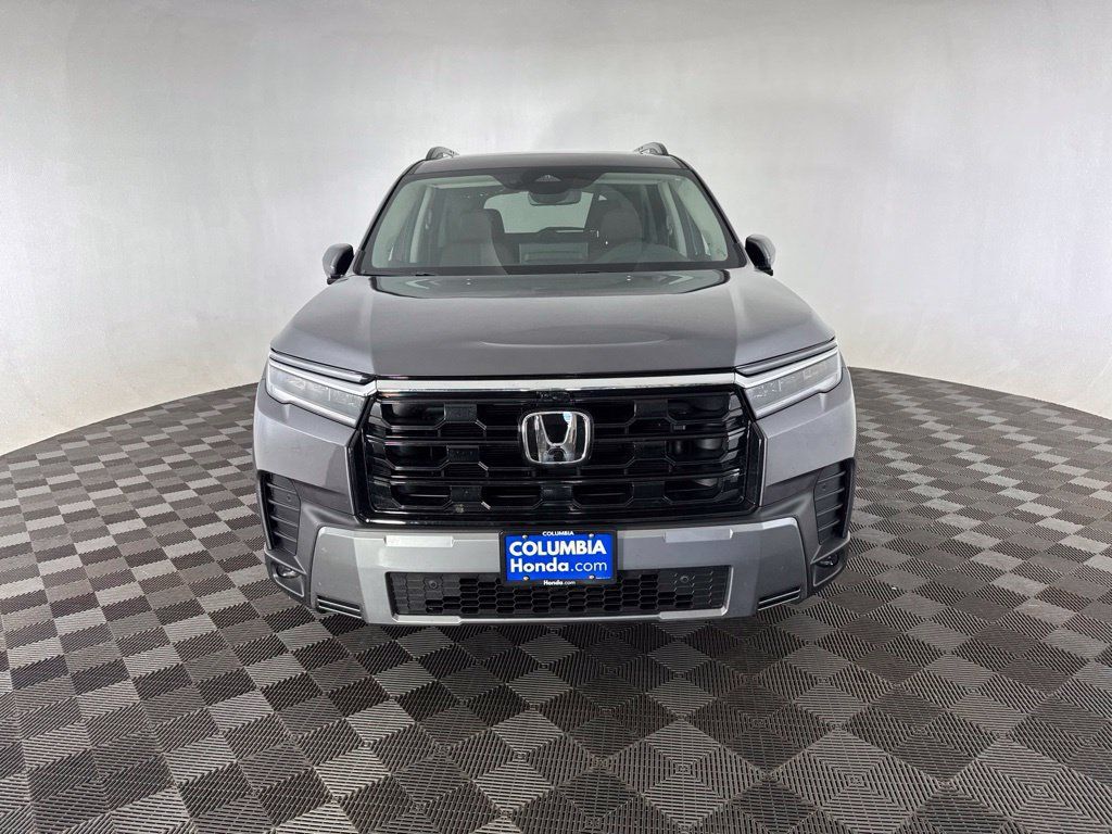 Certified 2026 Honda Pilot Touring image 2