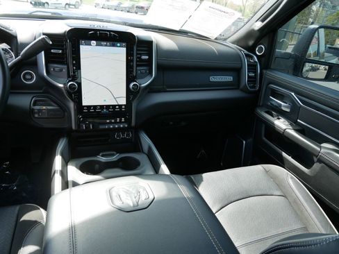 Used 2023 RAM 2500 Laramie AWD/4WD image 14
