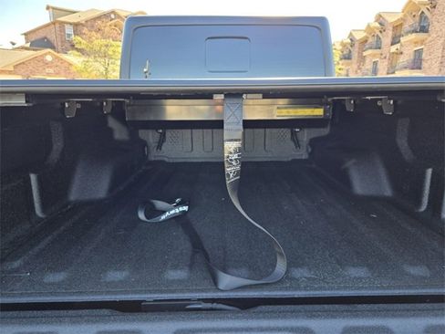 Used 2025 Jeep Gladiator Mojave w/ Convenience Group image 14