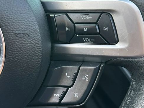 Used 2017 Ford Mustang Premium image 38