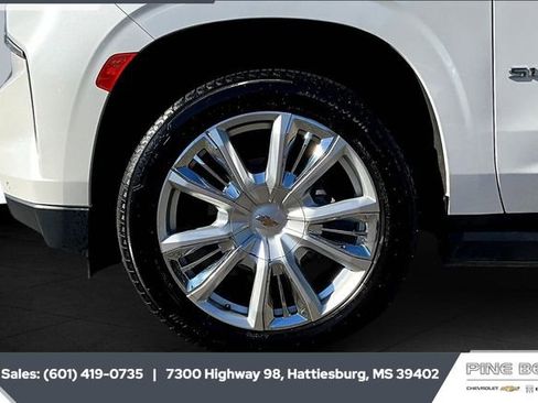 Certified 2022 Chevrolet Suburban High Country image 7