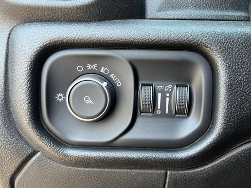 Used 2020 RAM 2500 Tradesman AWD/4WD image 29