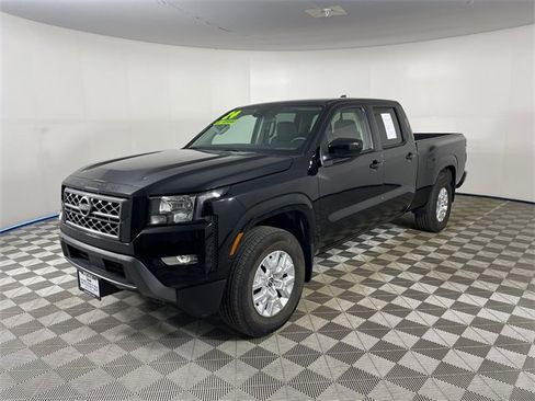 Used 2024 Nissan Frontier SV w/ Technology Package image 1