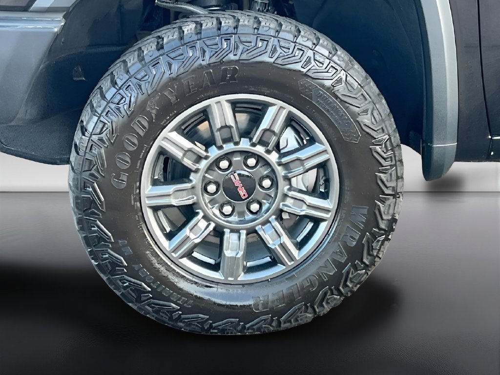 Used 2024 GMC Sierra 1500 AT4X AWD/4WD image 32